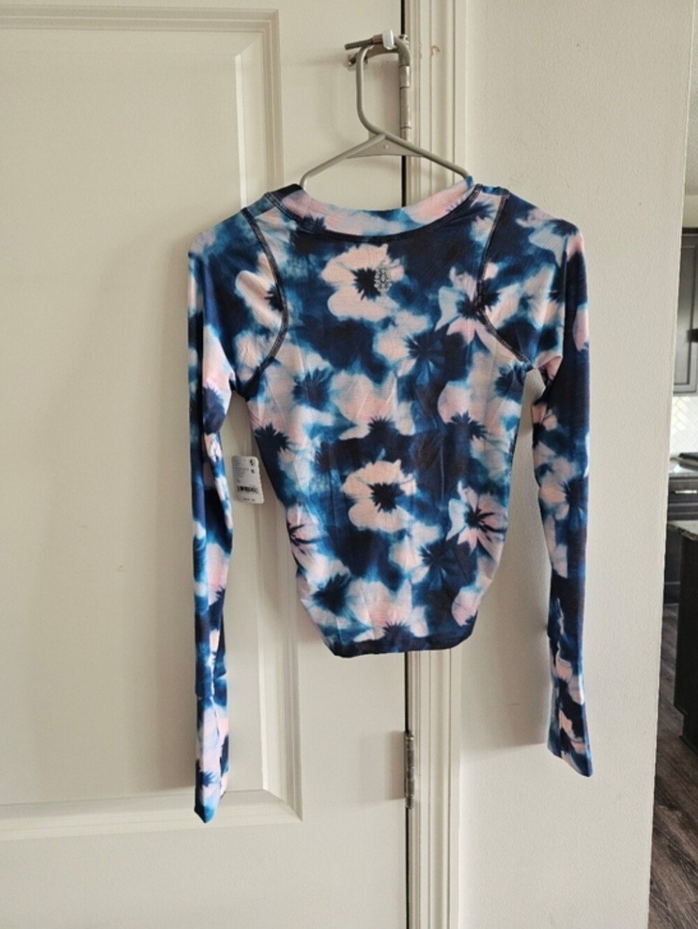 Free People Tempo Ruched Printed Long Sleeve Size XS - Picture 7 of 10